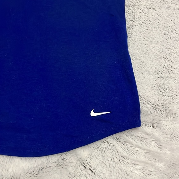3 Nike tank tops - Picture 4 of 12